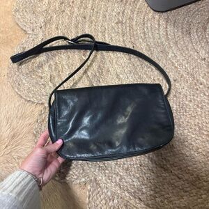 Cute vintage genuine leather black shoulder back with adjustable strap